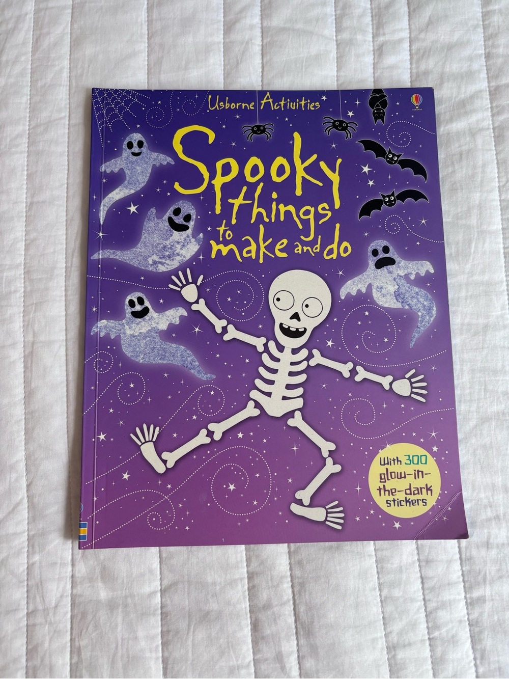 Usborne Halloween Craft Book